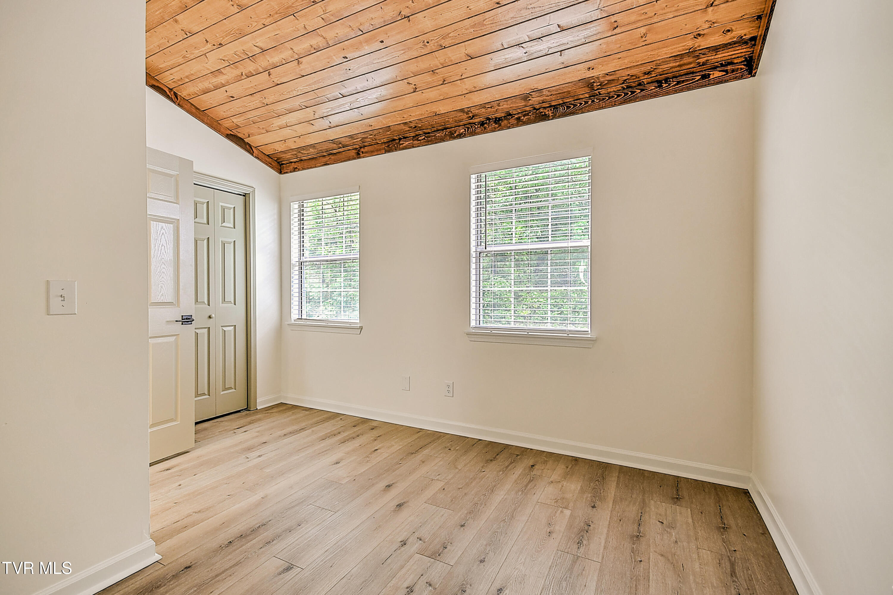 2971 Broad Street, Unit 163 Bristol, TN 37620 - Photo 10 of 15 2971 Broad St Gunit-33