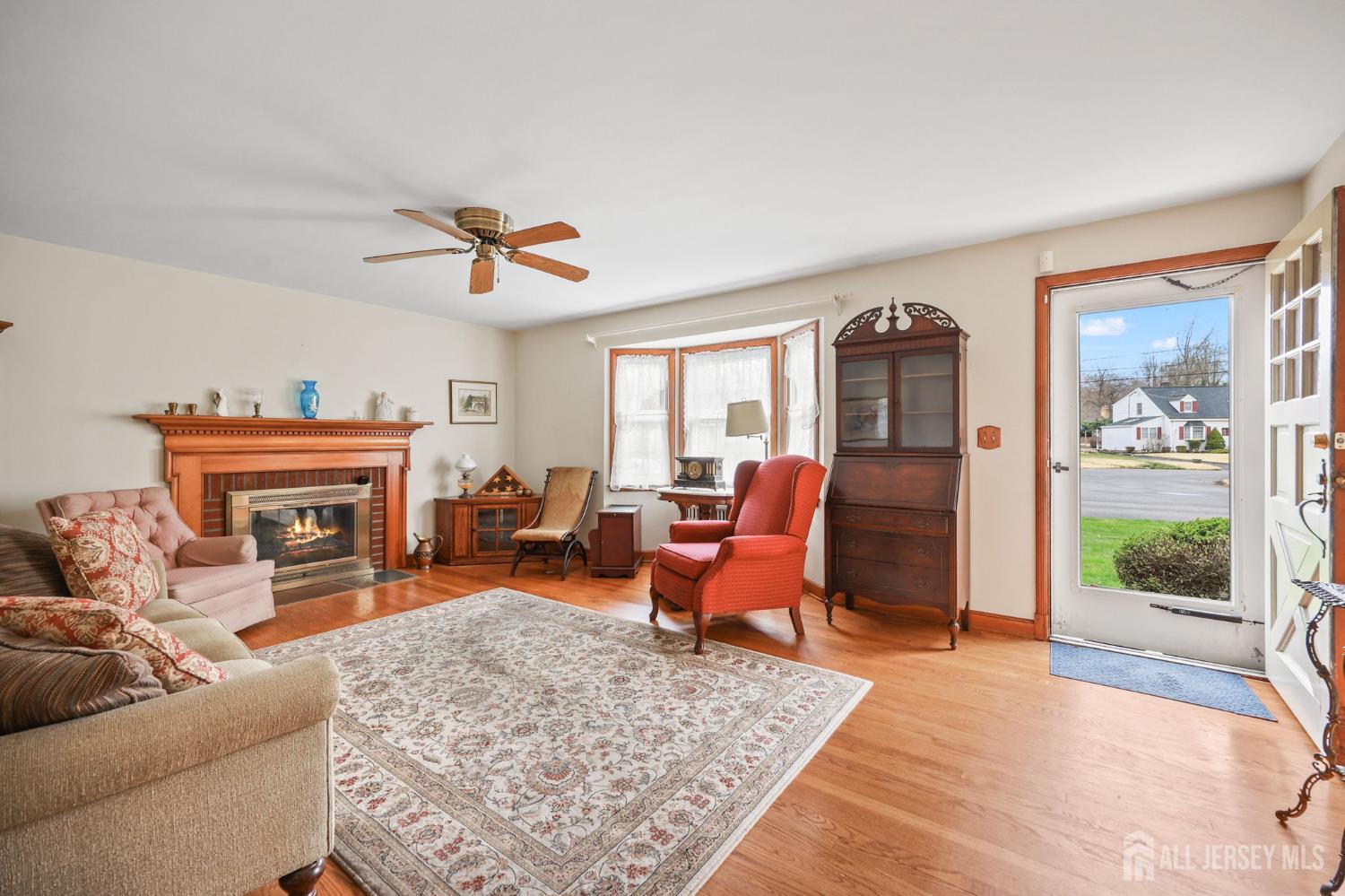 733 3rd Street Dunellen, NJ 08812 - Photo 6 of 27