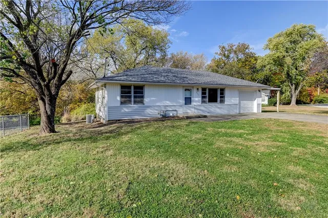 $215,000 | 3326 North 74th Street, Kansas City, KS 66109