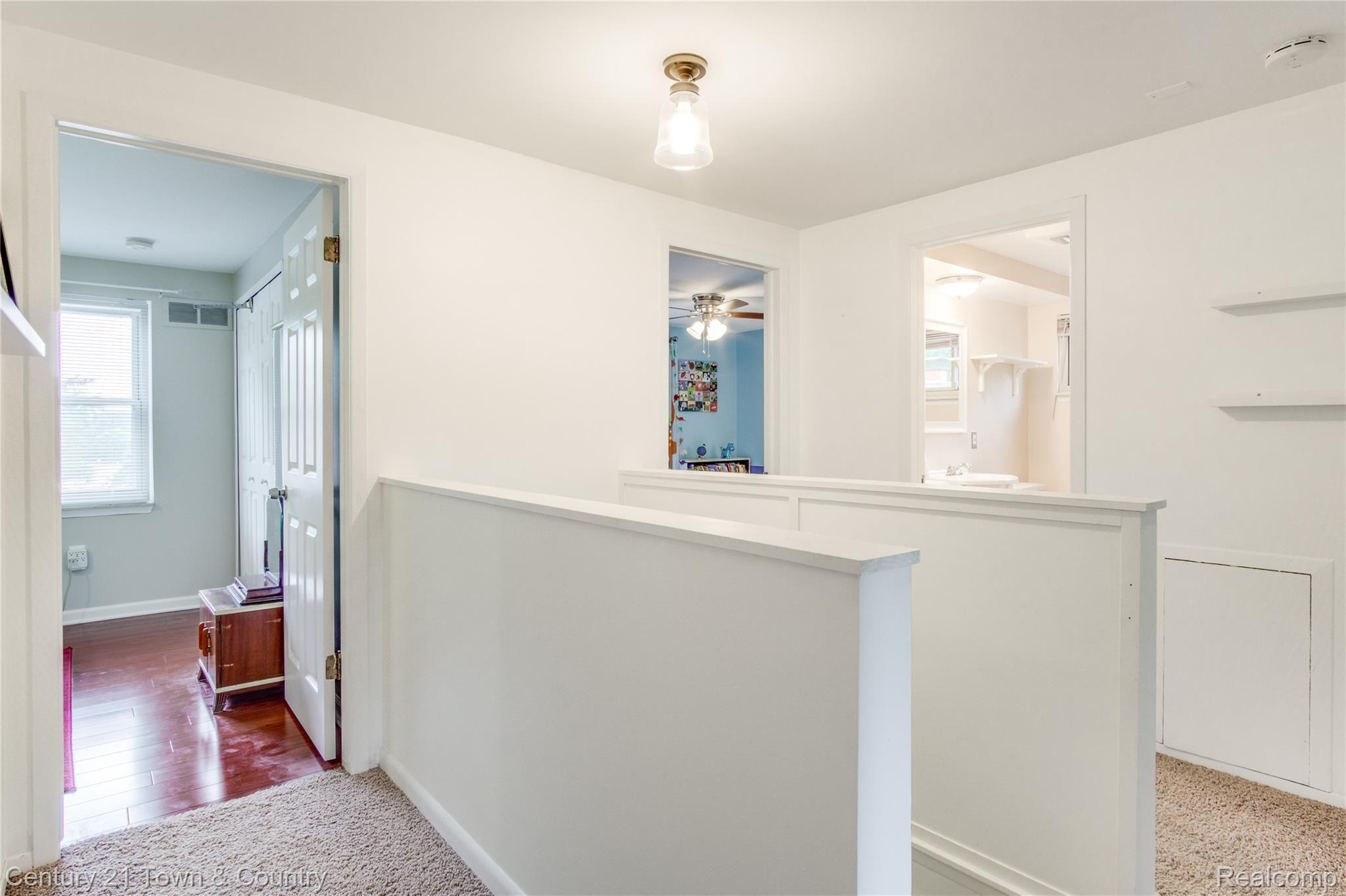 548 Ten Point Drive Rochester, MI 48309 - Photo 27 of 46 Interiors (39 of 41).jpg