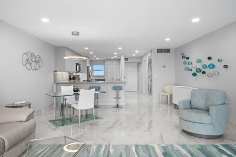 $615,000 | 511 Bayshore Drive, Unit 910, Fort Lauderdale, FL 33304