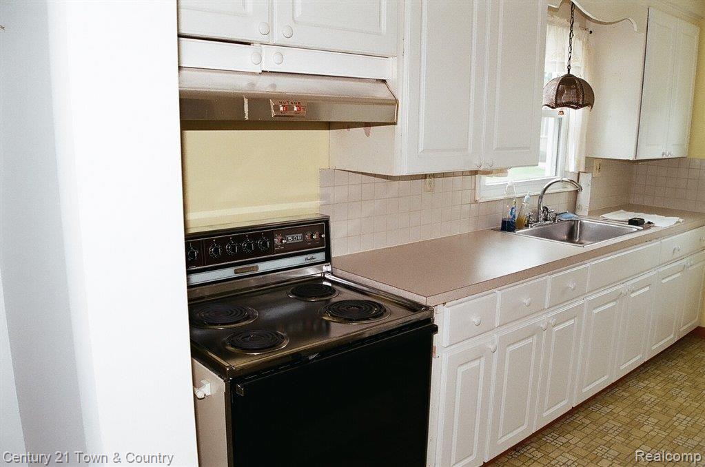 46797 Ryan Road Utica, MI 48317 - Photo 7 of 21 78230006.jpg