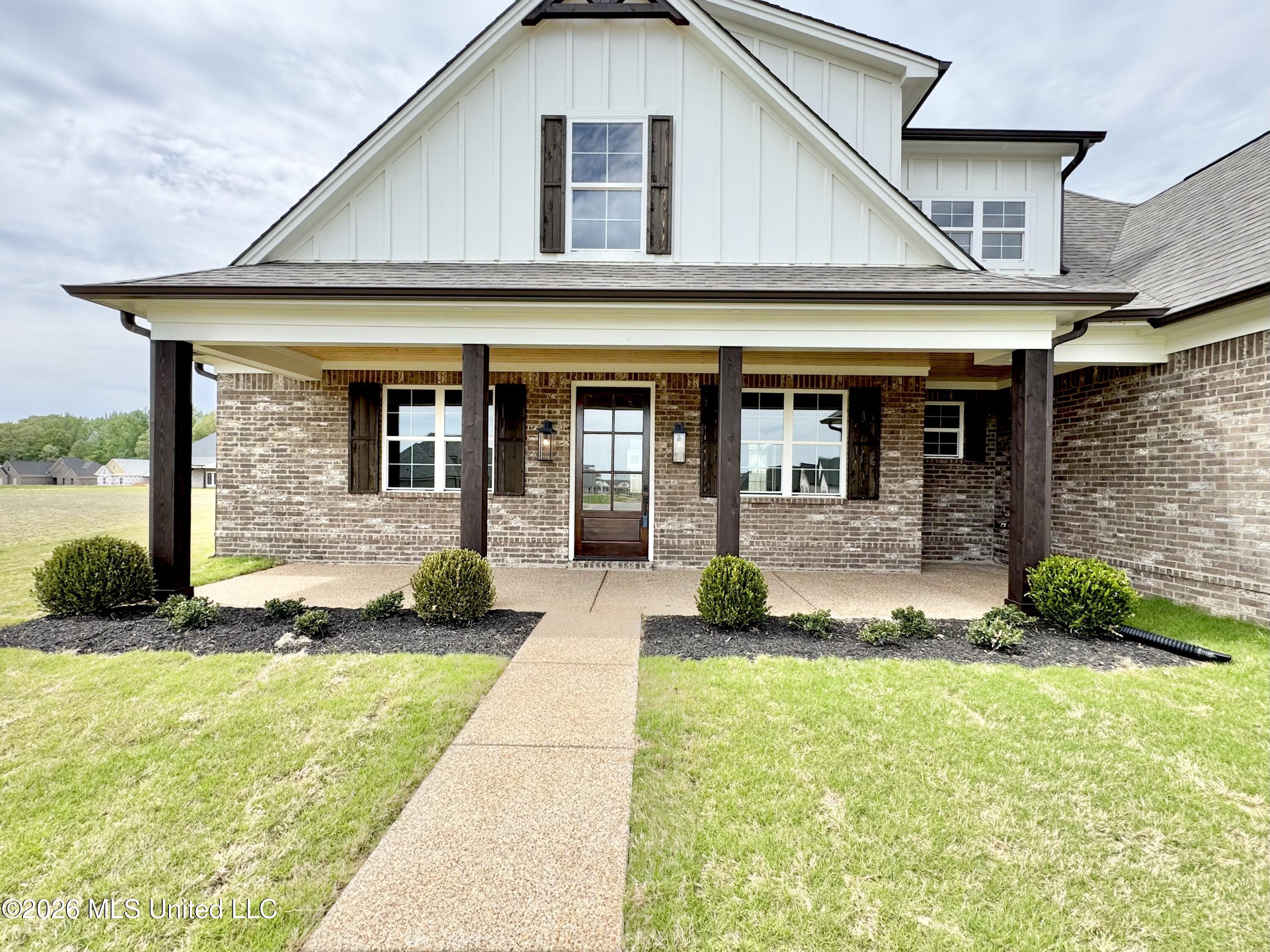 4220 Adriane Cove Nesbit, MS 38651 - Photo 3 of 41 IMG_6550