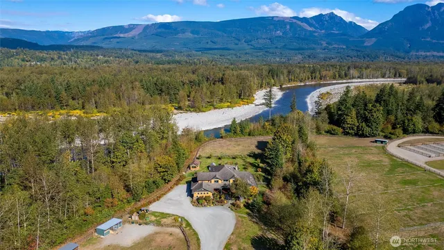 a view of a yard with an outdoor space