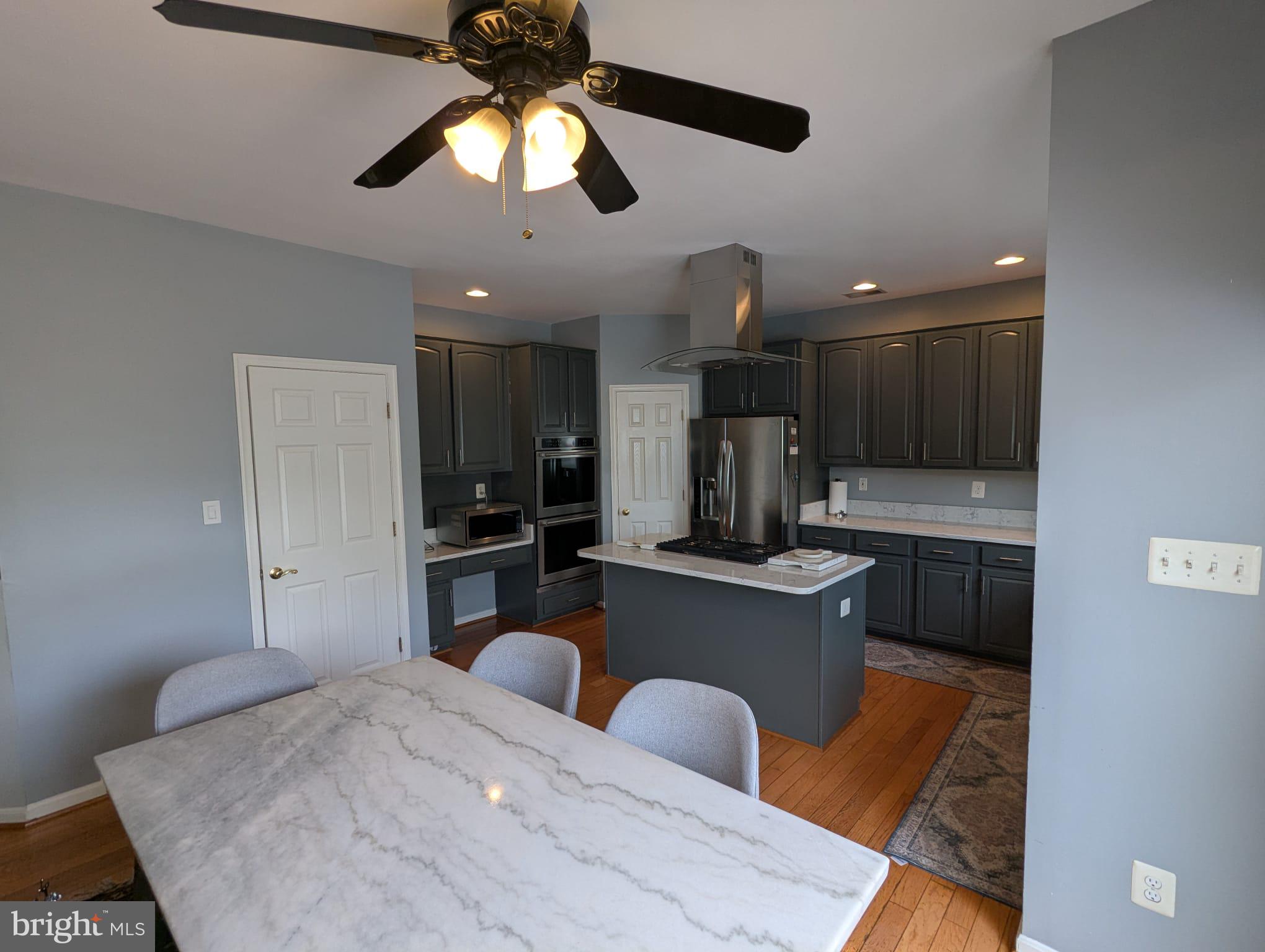 9871 Upper Mill Loop Bristow, VA 20136 - Photo 18 of 84 Kitchen