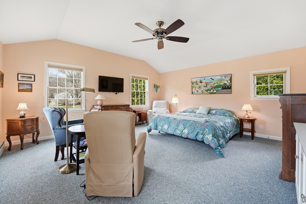 37 River Road Deerfield, MA 01373 - Photo 9 of 29