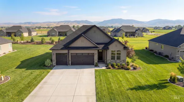 $849,900 | 8 Blake Road, Emmett, ID 83617