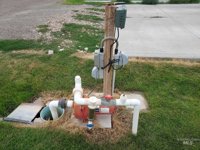 $275,000 | 319 2nd Street, Hazelton, ID 83335