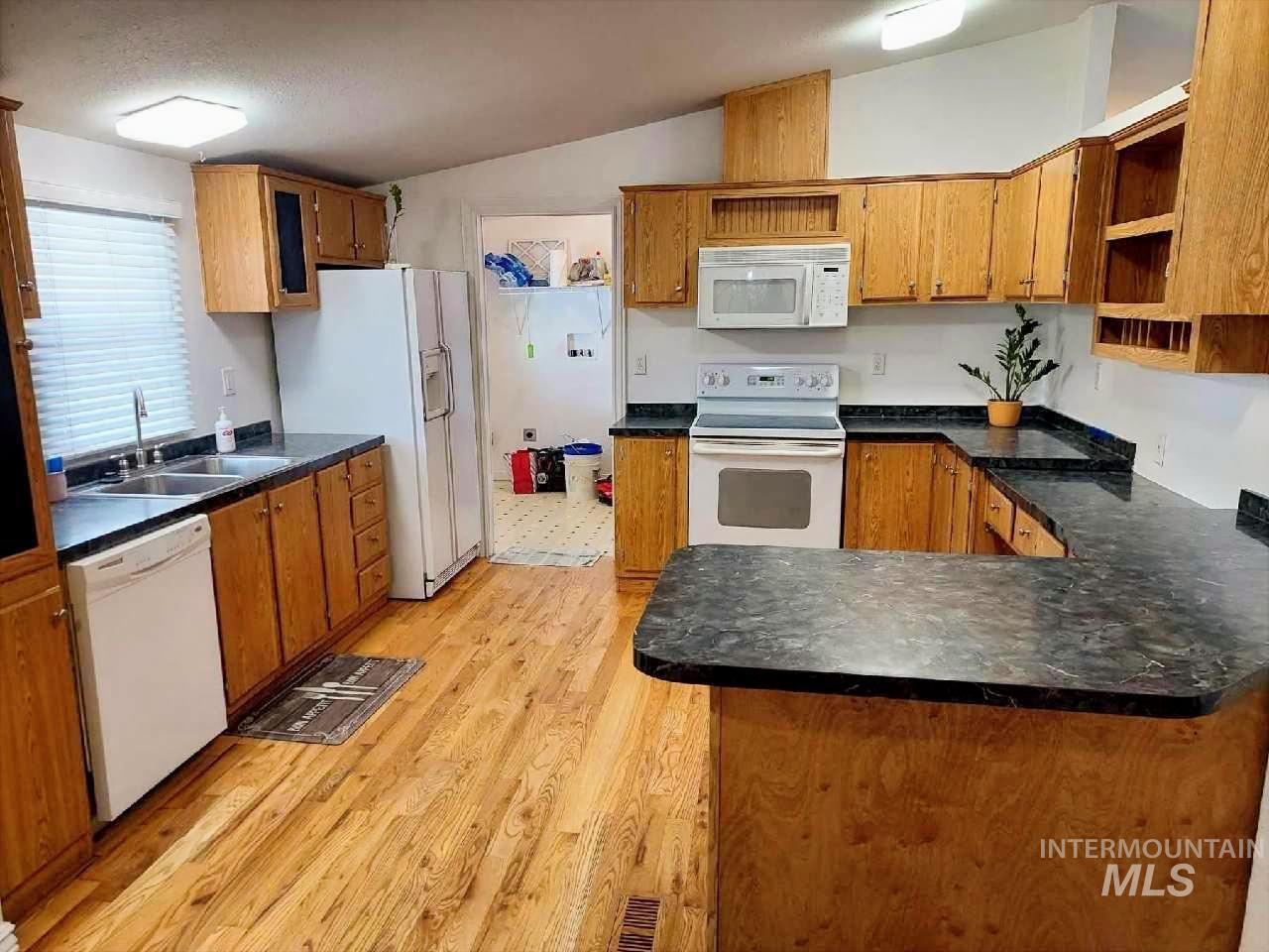 319 2nd Street Hazelton, ID 83335 - Photo 5 of 10