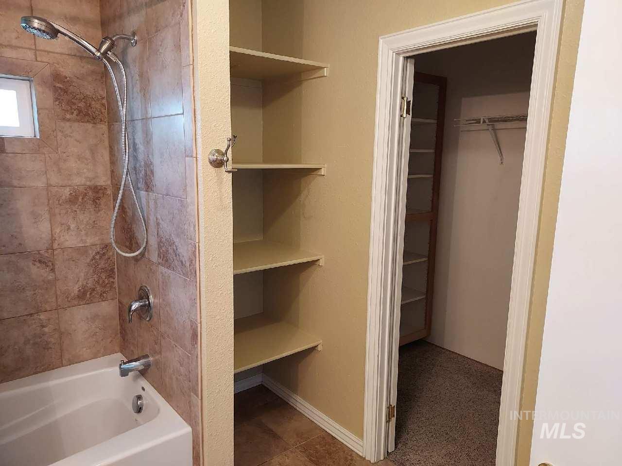 319 2nd Street Hazelton, ID 83335 - Photo 8 of 14