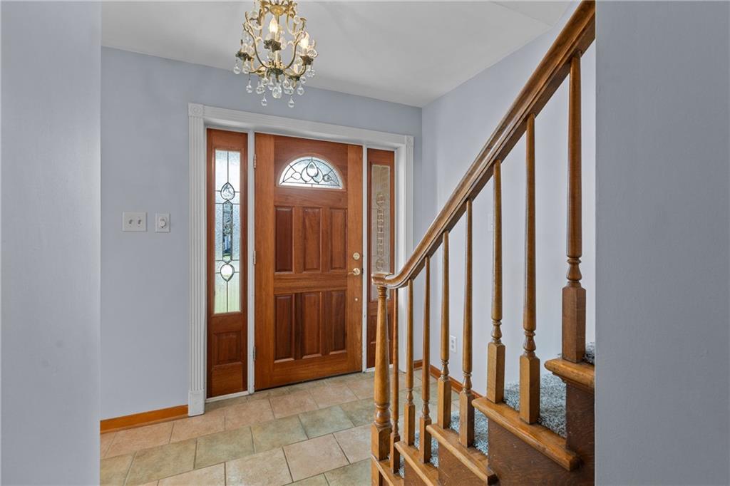 419 Middlesex Road McKeesport, PA 15135 - Photo 3 of 35 Gallery Image 3