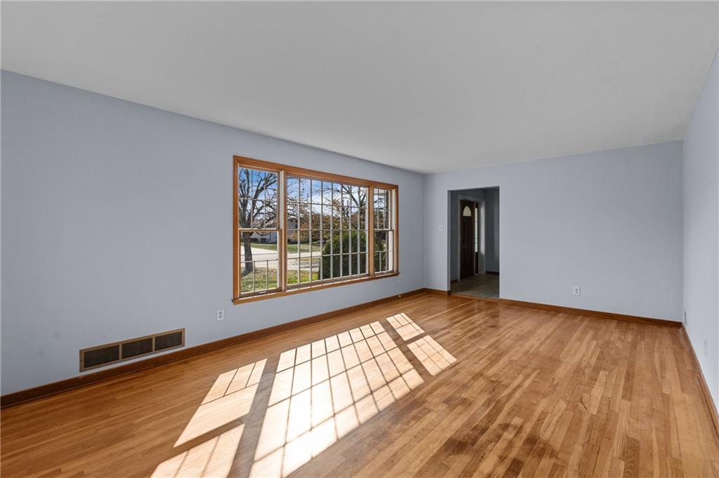 419 Middlesex Road McKeesport, PA 15135 - Photo 6 of 35 Gallery Image 6