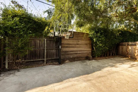 $2,295,000 | 325 East Alamar Avenue, Santa Barbara, CA 93105