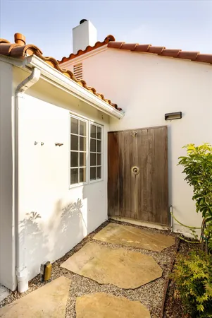 $2,295,000 | 325 East Alamar Avenue, Santa Barbara, CA 93105