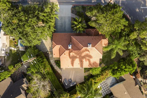 $2,295,000 | 325 East Alamar Avenue, Santa Barbara, CA 93105