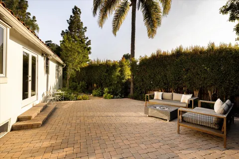 $2,295,000 | 325 East Alamar Avenue, Santa Barbara, CA 93105