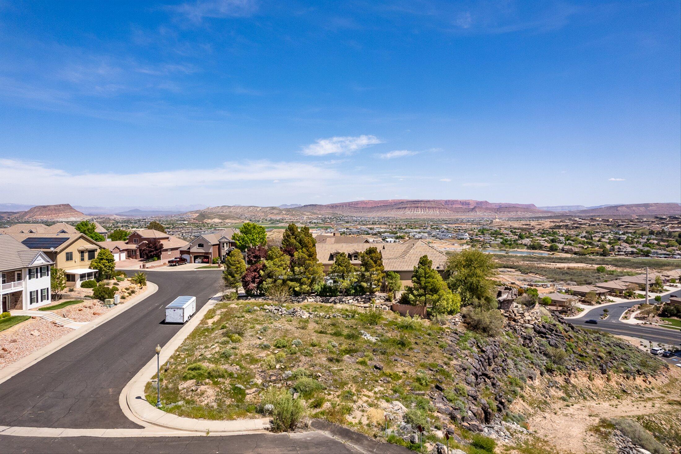 1856 East Joe Circle, Unit 44 St. George, UT 84790 - Photo 3 of 19 03-1856 E Joe Cir - www.lystpros.com -3