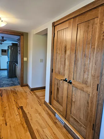 $299,999 | 8533 County Vv Glen Haven, Glen Haven, WI 53810