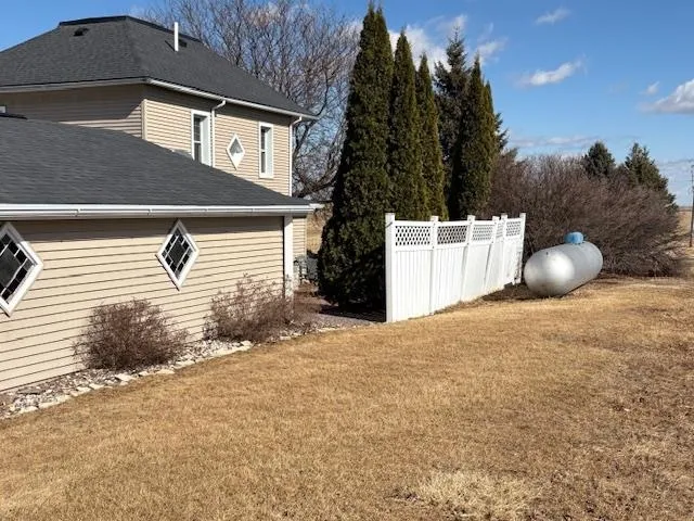 $299,999 | 8533 County Vv Glen Haven, Glen Haven, WI 53810