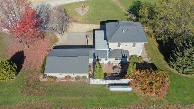 $299,999 | 8533 County Vv Glen Haven, Glen Haven, WI 53810