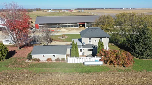 $299,999 | 8533 County Vv Glen Haven, Glen Haven, WI 53810