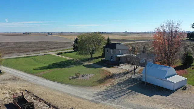 $299,999 | 8533 County Vv Glen Haven, Glen Haven, WI 53810