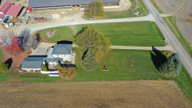 $299,999 | 8533 County Vv Glen Haven, Glen Haven, WI 53810