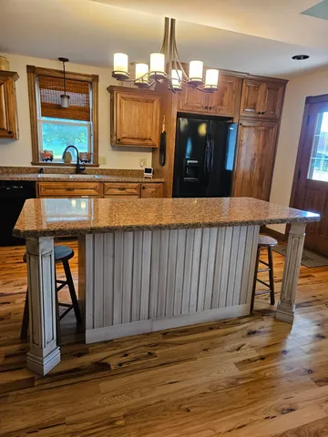 $299,999 | 8533 County Vv Glen Haven, Glen Haven, WI 53810