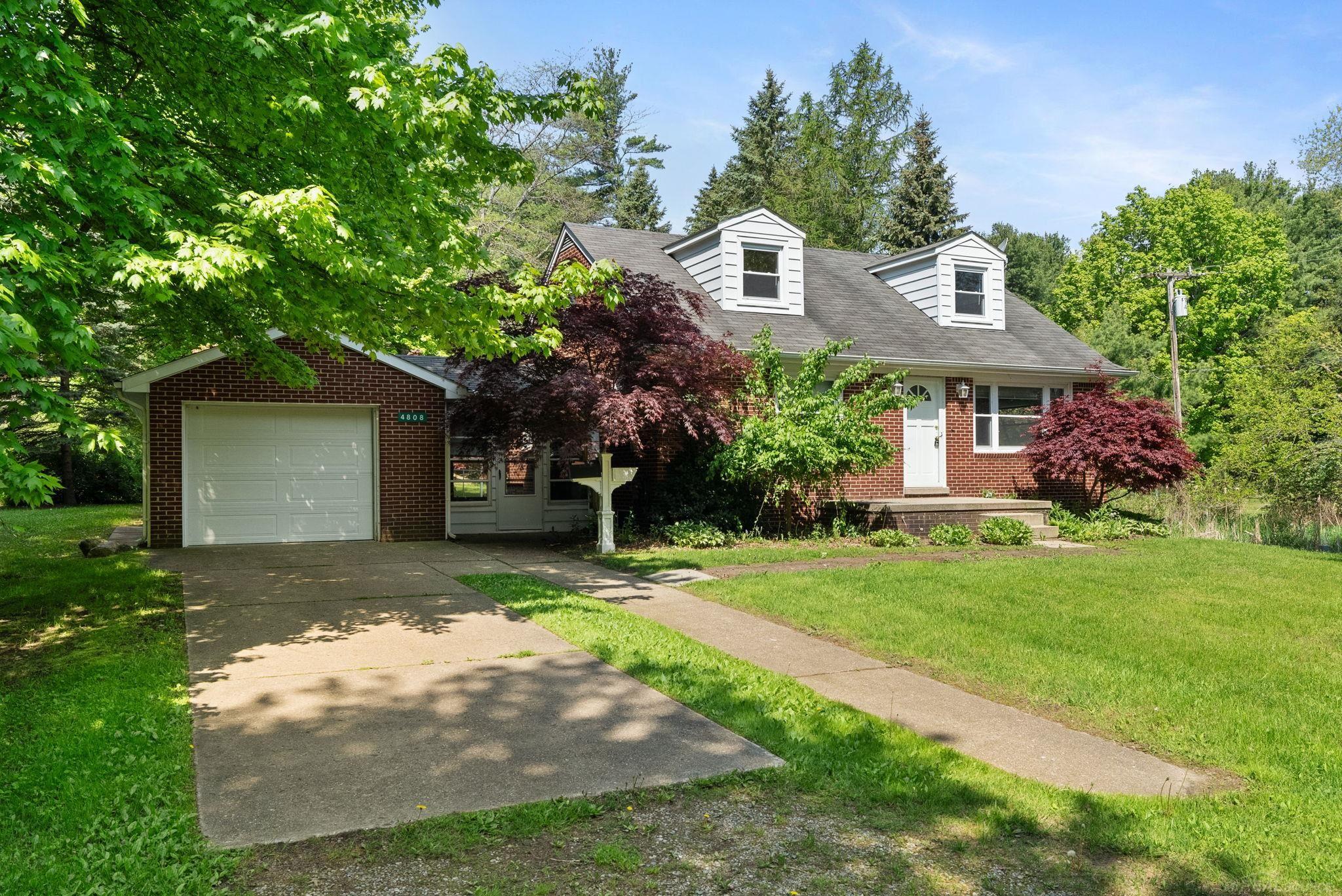 4808 Lakeshore Road Lexington, MI 48450 - Photo 2 of 58 50132896-8edb944c-a081-48ce-a863-5d4b0c946c8f.JPG