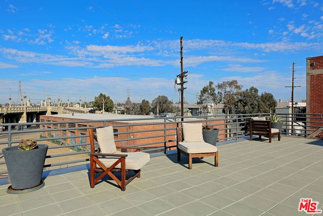$625,000 | 500 Molino Street, Unit 309, Los Angeles, CA 90013