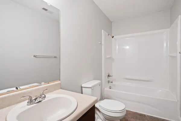 $795 | 331 Randell Drive, Unit E, Clarksville, TN 37042