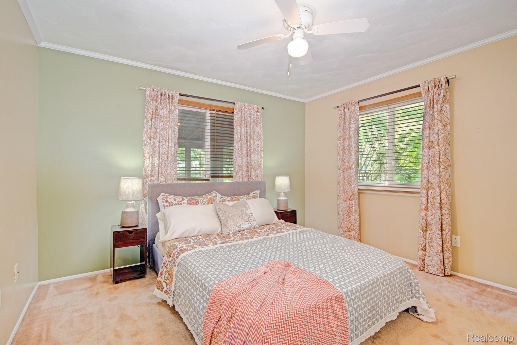 2801 West Commerce Road Milford, MI 48380 - Photo 11 of 27 Master bedroom