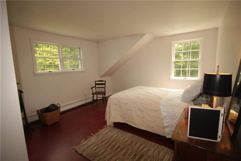 31 Ben's Landing Road Boothbay, ME 04537 - Photo 23 of 35 The second floor master bedroom with...