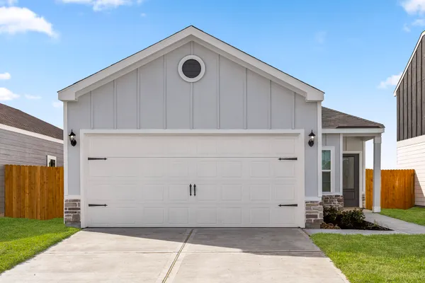 $292,900 | 6434 Autumn Equinox Drive, Houston, TX 77048