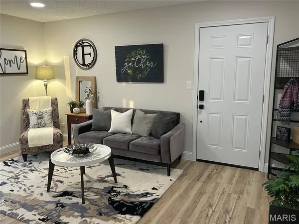 $129,900 | 115 Lemans Court, Unit 115, Lake St. Louis, MO 63367