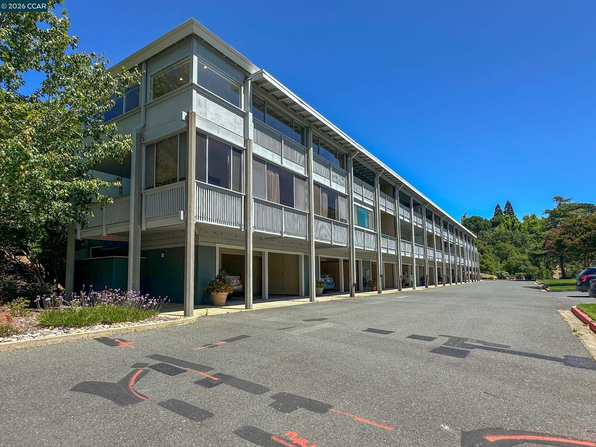 3349 Golden Rain Road, Unit 15 Walnut Creek, CA 94595 - Photo 10 of 57