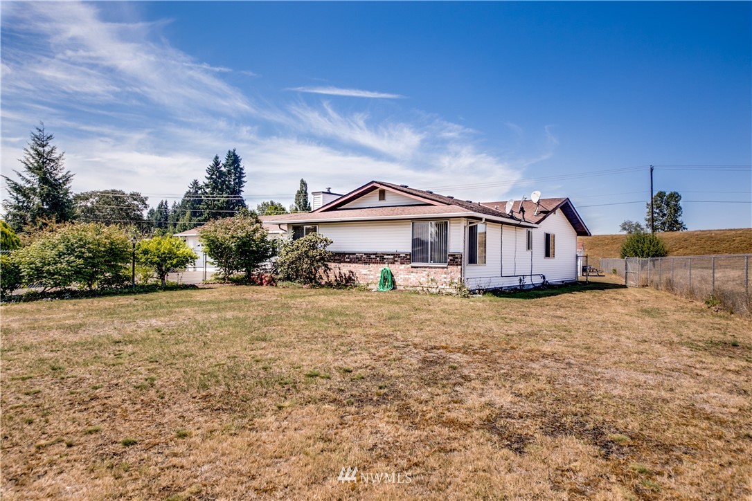 21120 Wright Road East Spanaway, WA 98387 - Photo 20 of 24