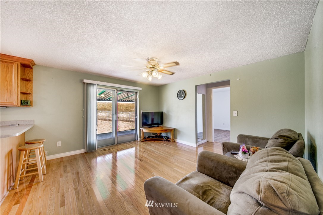 21120 Wright Road East Spanaway, WA 98387 - Photo 4 of 24