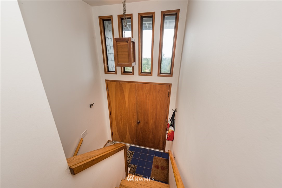 354 Township Line Road Port Angeles, WA 98362 - Photo 5 of 40 Gallery Image 5
