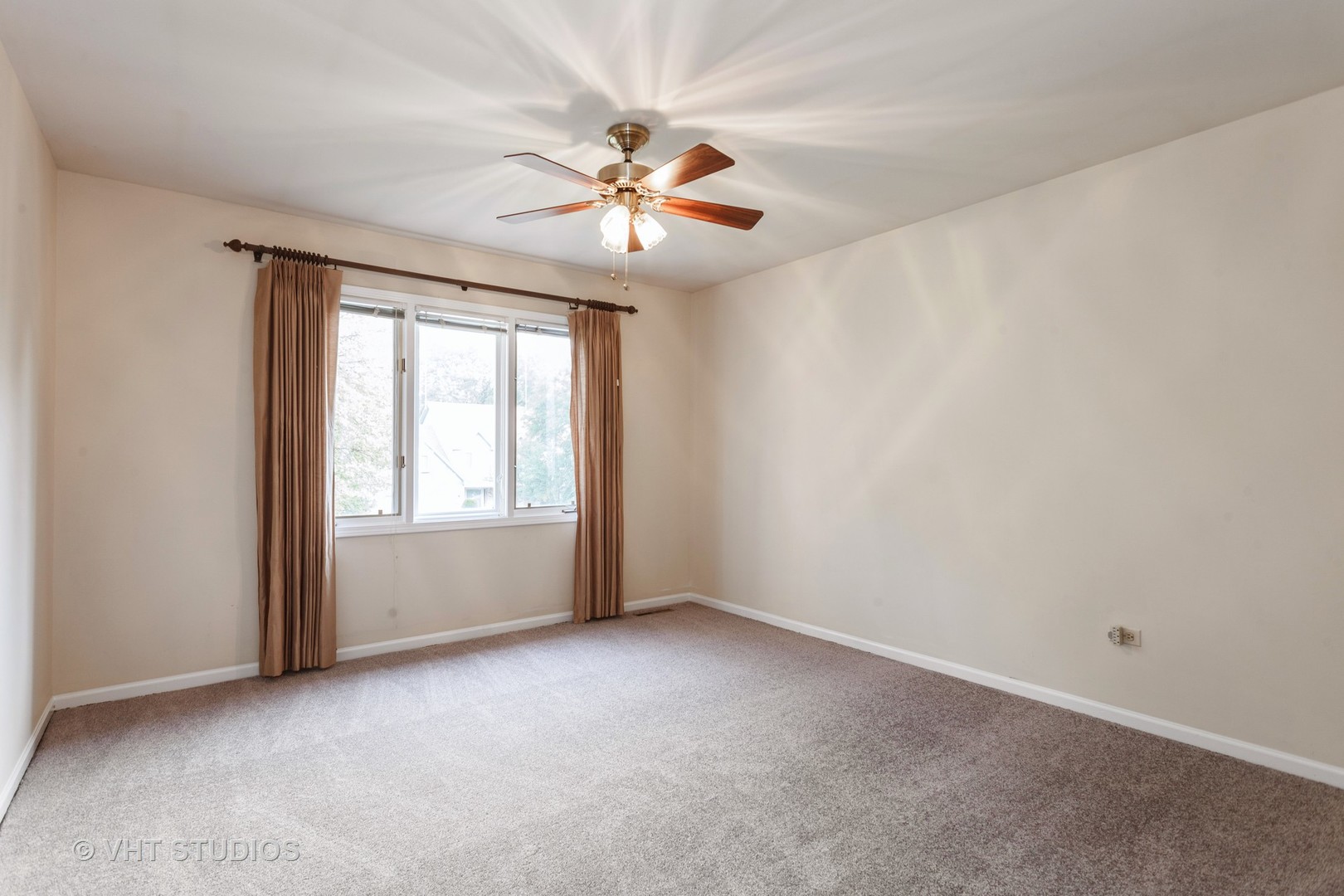 1398 East Gartner Road Naperville, IL 60540 - Photo 13 of 24