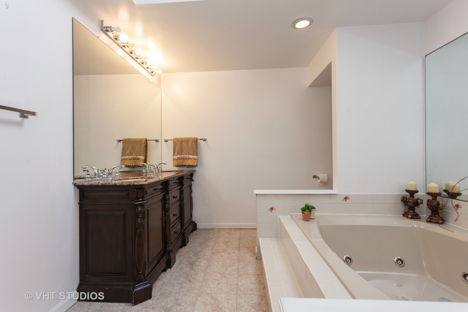 1398 East Gartner Road Naperville, IL 60540 - Photo 17 of 24