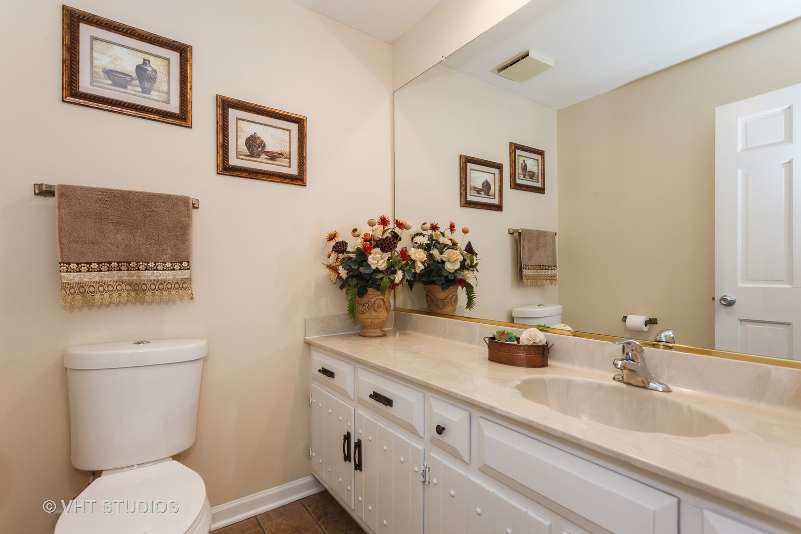 1398 East Gartner Road Naperville, IL 60540 - Photo 6 of 24