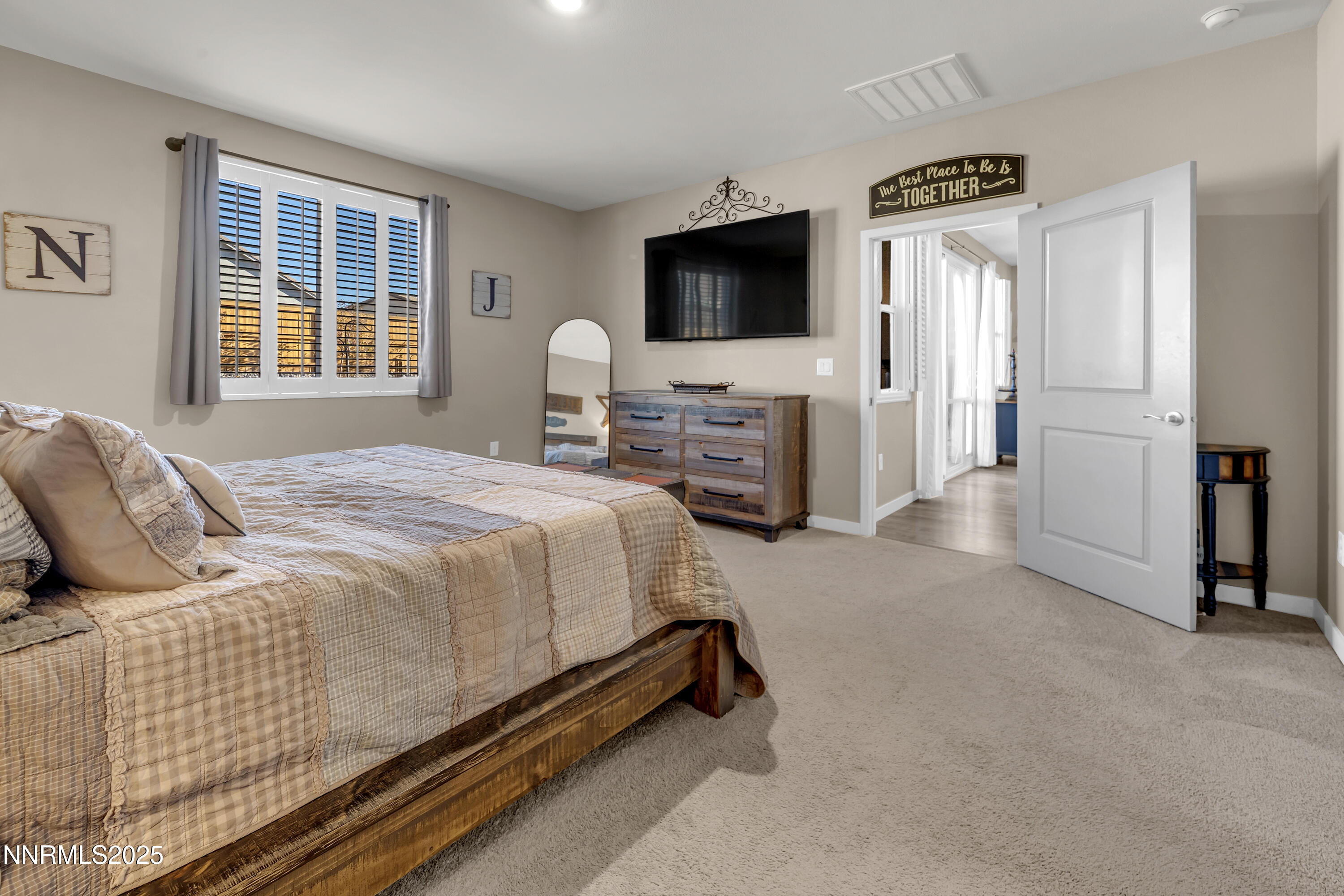 8377 Fenhollow Drive Reno, NV 89439 - Photo 21 of 48 Fenhollow8377-019