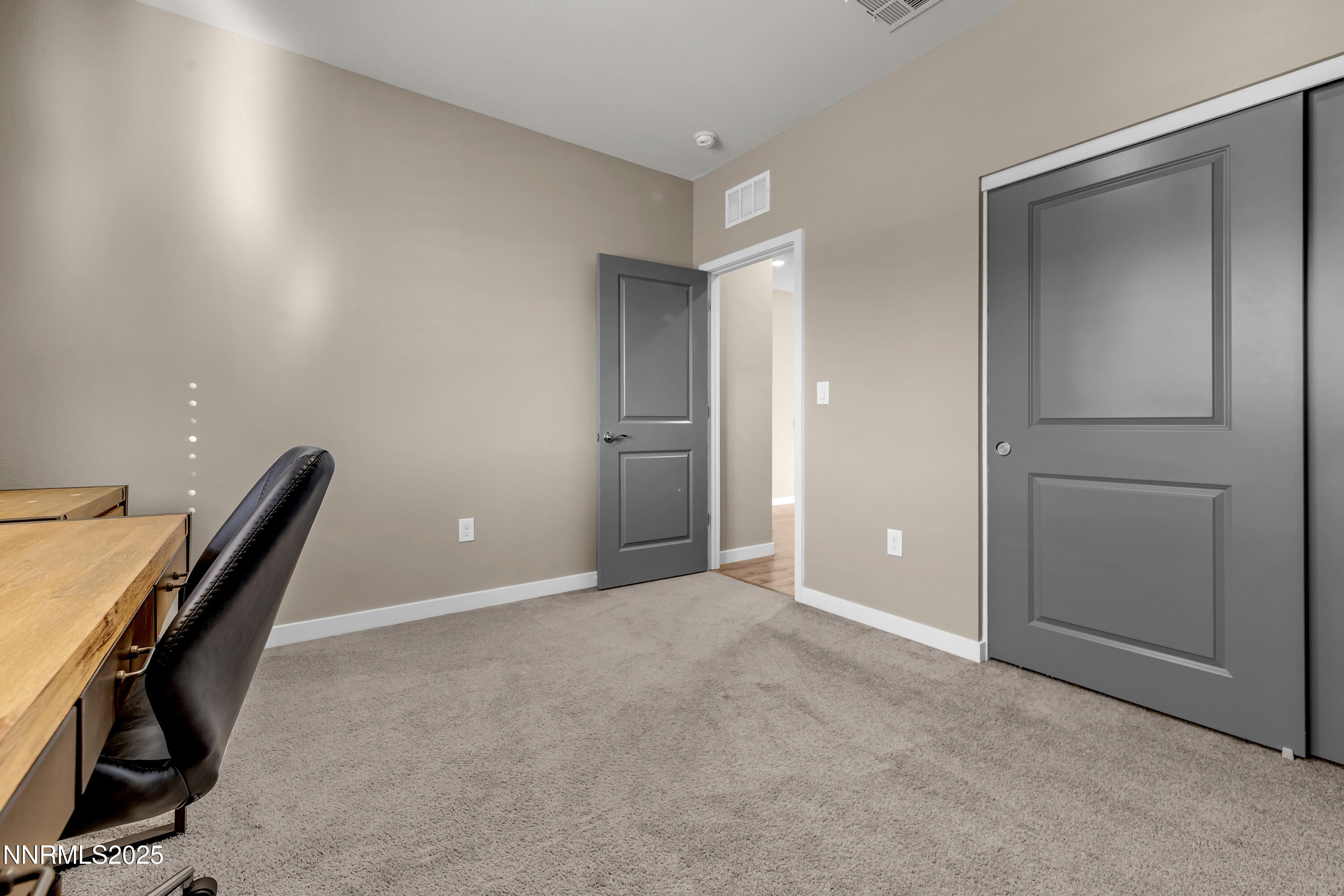 8377 Fenhollow Drive Reno, NV 89439 - Photo 29 of 48 Fenhollow8377-026