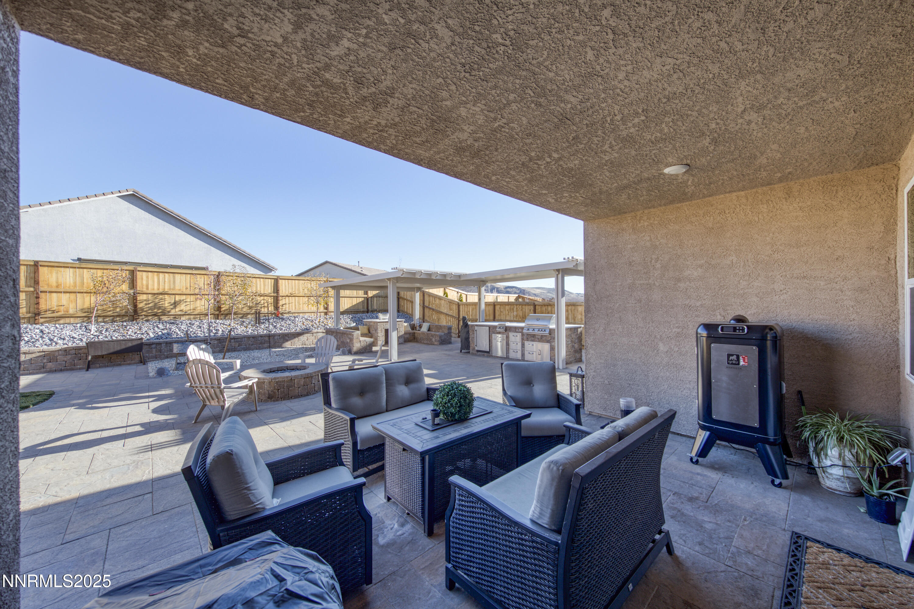 8377 Fenhollow Drive Reno, NV 89439 - Photo 32 of 48 Fenhollow8377-039