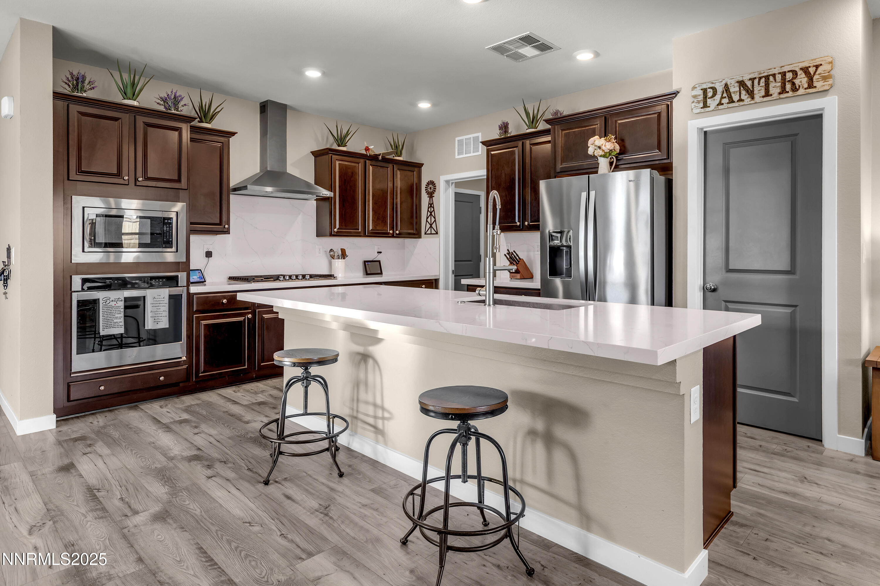 8377 Fenhollow Drive Reno, NV 89439 - Photo 4 of 48 Fenhollow8377-006