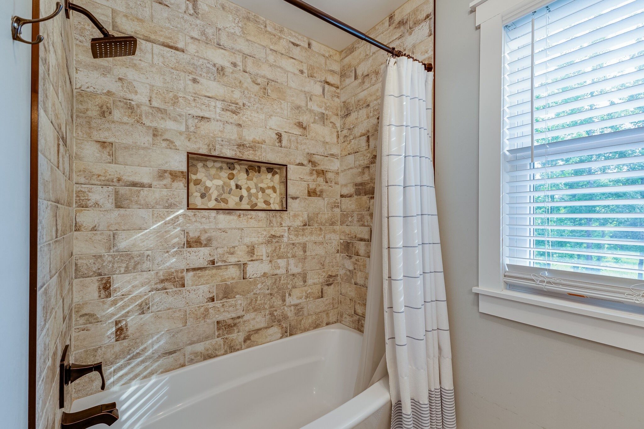 3425 Toms Creek Road Linden, TN 37096 - Photo 24 of 38 a bathroom with a shower