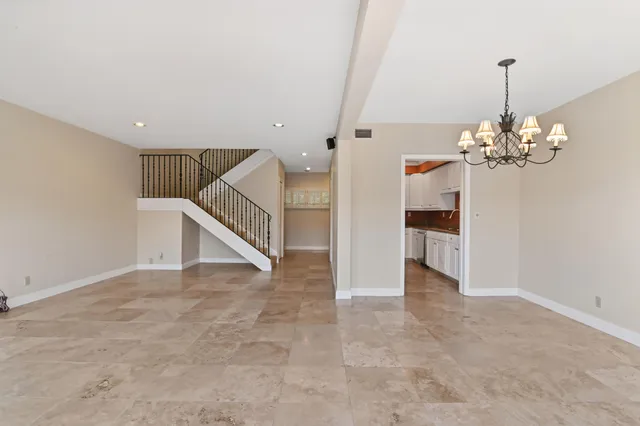 $6,000 | 800 Andrews Avenue, Unit 3, Delray Beach, FL 33483