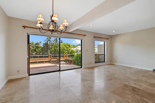 $6,000 | 800 Andrews Avenue, Unit 3, Delray Beach, FL 33483