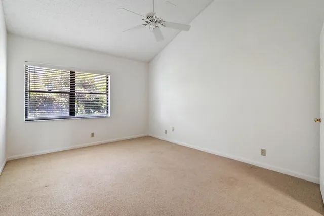 $6,000 | 800 Andrews Avenue, Unit 3, Delray Beach, FL 33483